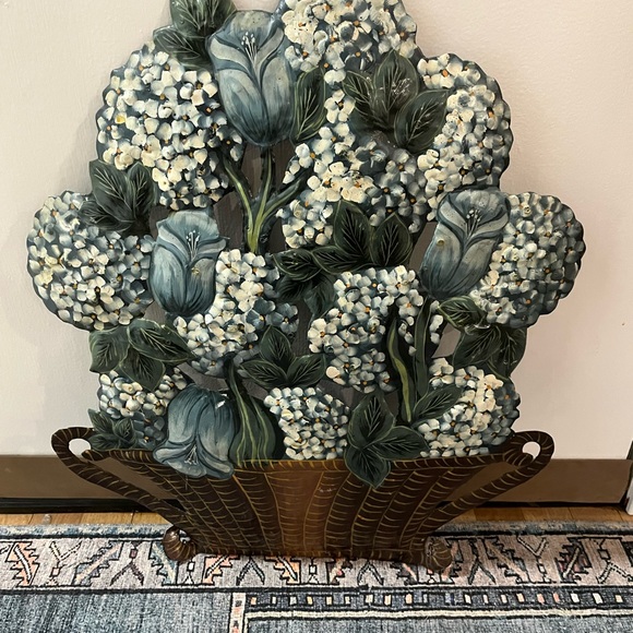 Hydrangea Wall Hanging - Picture 4 of 10